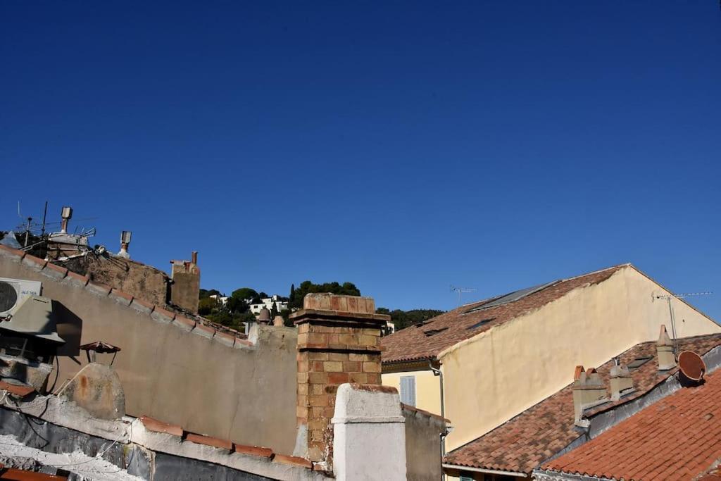 Lovely Flat In The Heart Of The Medieval City Hyères Esterno foto