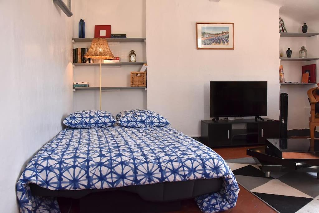Lovely Flat In The Heart Of The Medieval City Hyères Esterno foto